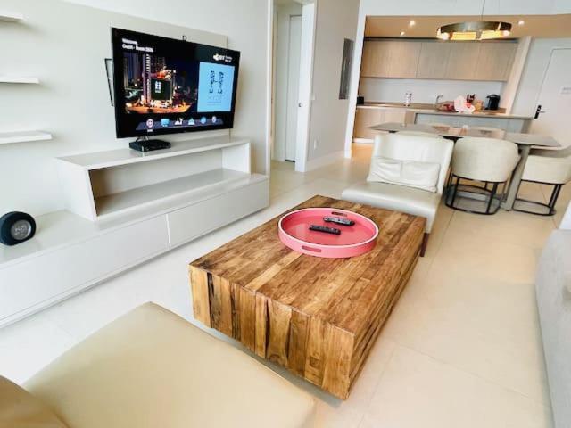 Stay At The Top With Amazing Views By Rent4Us Hollywood Exterior foto